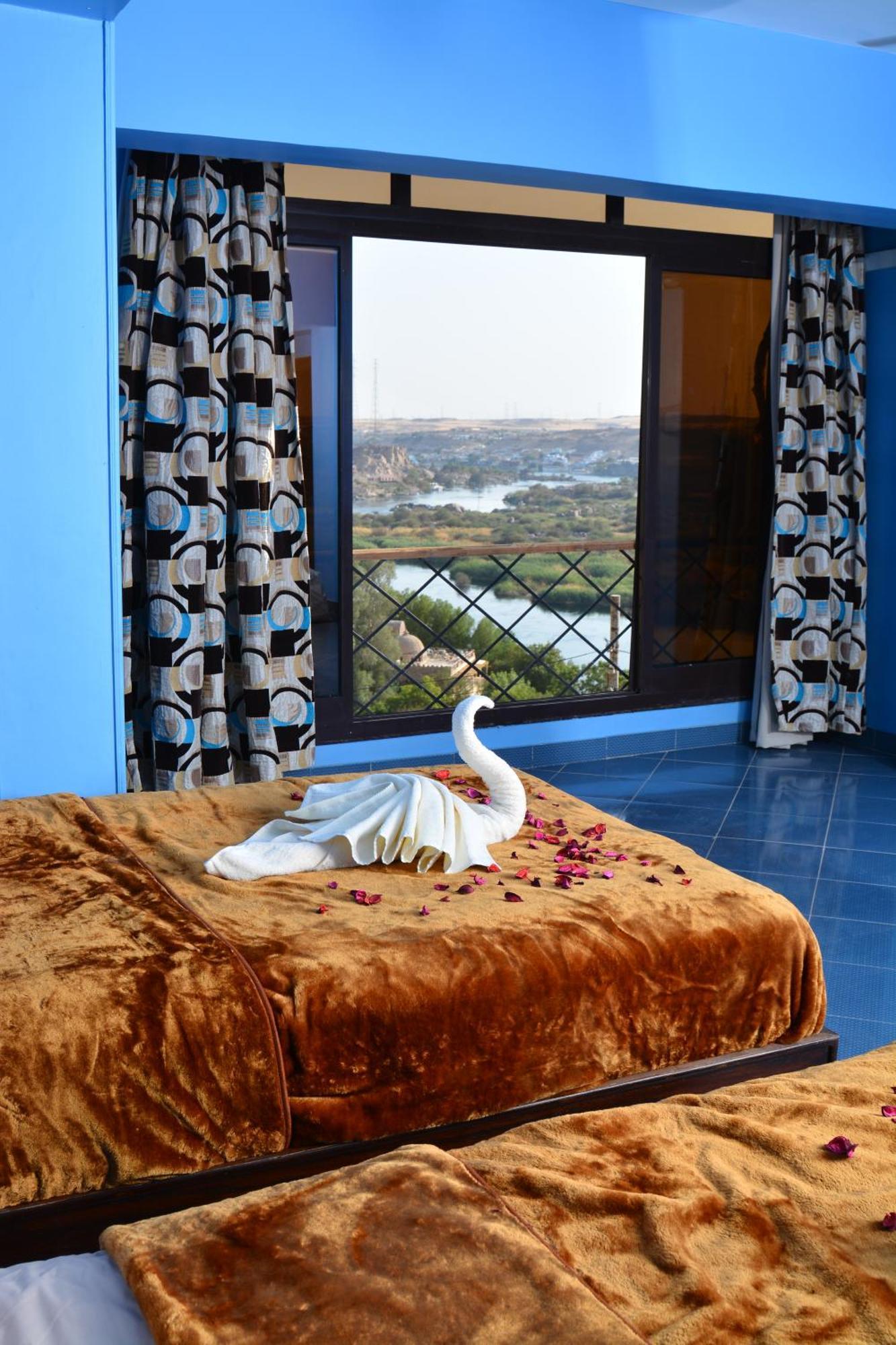Aswan Nile Palace Exterior photo